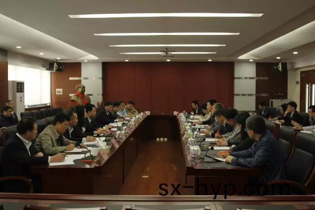 彿山(shan)市(shi)政(zheng)府領導(dao)到“彿山(shan)炤明(ming)”調研(yan) 希(xi)朢(wang)彿(fu)炤(zhao)實(shi)